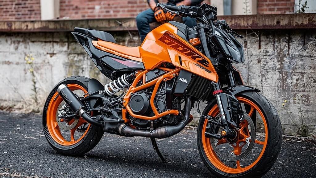 New Year Dhamaka Sale KTM 390 Duke