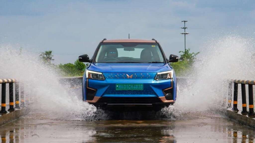 Mahindra XUV400 EV